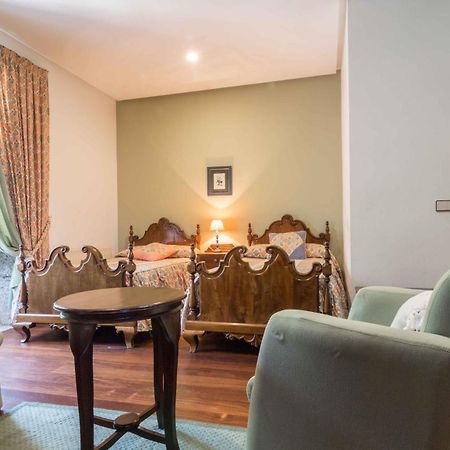 Pazo De Sedor Guest House Arzúa Стая снимка
